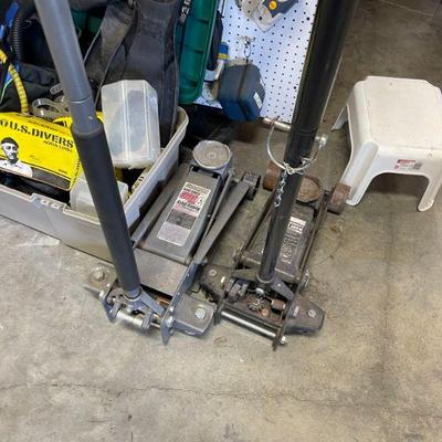 Floor jacks 
