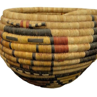 Native American Hopi Hand Coiled Yucca Basket 