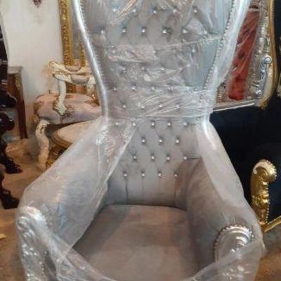 https://auctions4america.proxibid.com/Auctions-4-America/Fort-Lauderdale-Furniture-Auction/event-catalog/254318