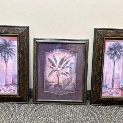 One of several lots with Wall art/ Decor