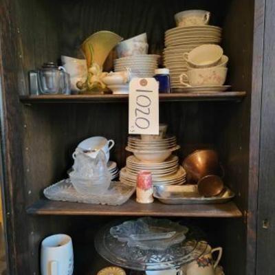 #7028 â€¢ Bone China and Glassware
