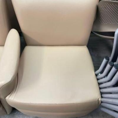 #2518 â€¢ Tan Leather Chair
