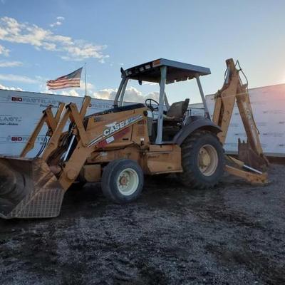 #108 â€¢ 2006 Case 580M Extendahoe series 2.
