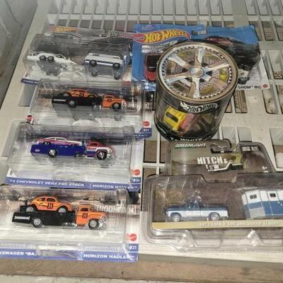 #7516 â€¢ Hotwheels Team Transport Model Car Collection
