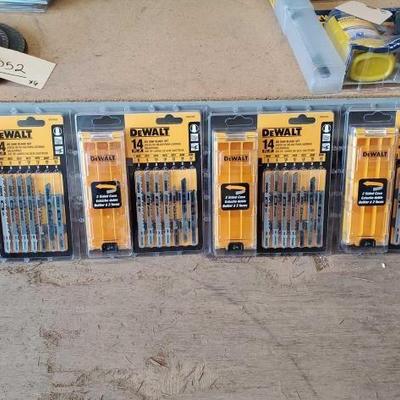 #3054 â€¢ NEW!! 4 DeWalt 14 Jig Saw Blade Sets
