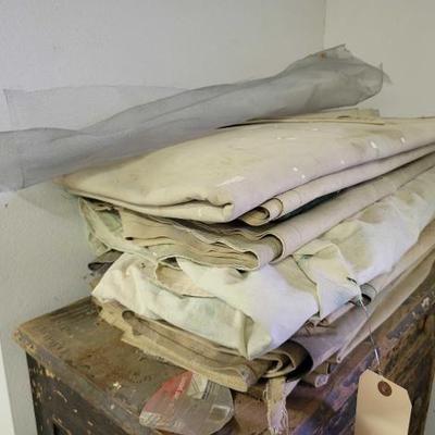 #7004 â€¢ (12)Cloth Car Covers & Metal Netting
