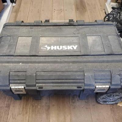 #7630 â€¢ Husky Rolling Tool Box
