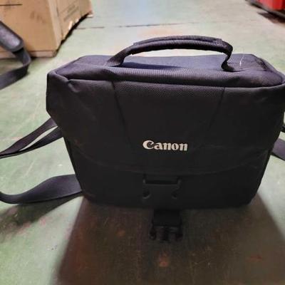 #6124 â€¢ Cannon Camera Case & Lense
