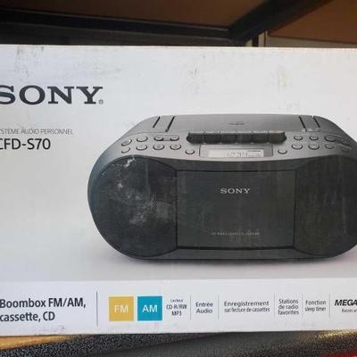 #3006 â€¢ Sony CD, Cassete, FM/AM Boombox

