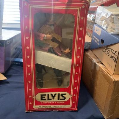 Elvis in the box 