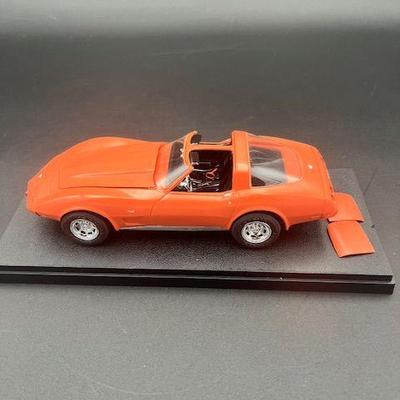 1978 CHEVROLET CORVETTE COUPE PLASTIC MODEL W/CASE