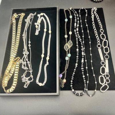 7 Costume Jewelry Necklaces