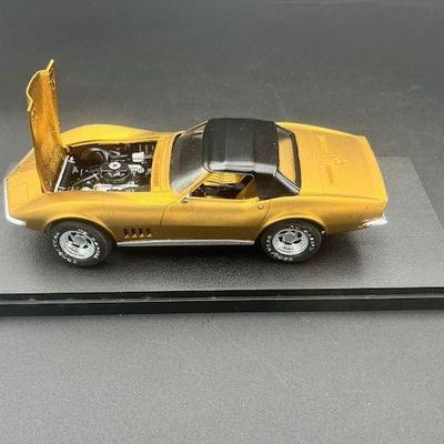 1968 CORVETTE CONVERTIBLE 427 L88 PLASTIC MODEL