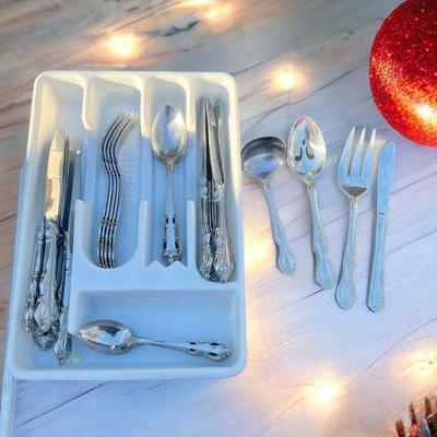 29 Piece Stainless Silverware Lot