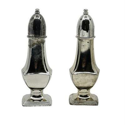 Lot 052  
Oneida Silver-Plated Chippendale Salt and Pepper Shaker Set