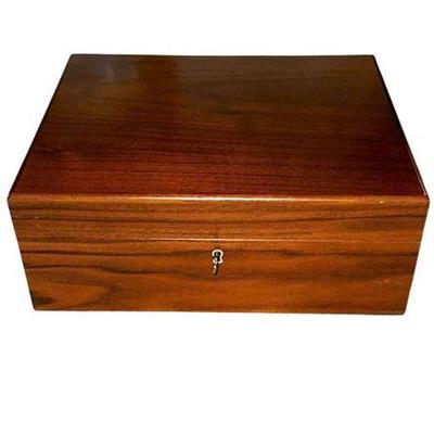 Lot 294   1 Bid(s)
Diamond Crown Humidor Italian Crafted Wood Box 40 Count Cigar