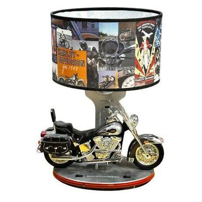 Lot 255   3 Bid(s)
Harley Davidson Heritage Collectable Table Lamp with Sounds