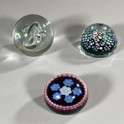 (3PC) ART GLASS PAPERWEIGHTS | h. 3.25 in (largest)

