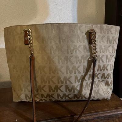 Michael Kors Handbag 