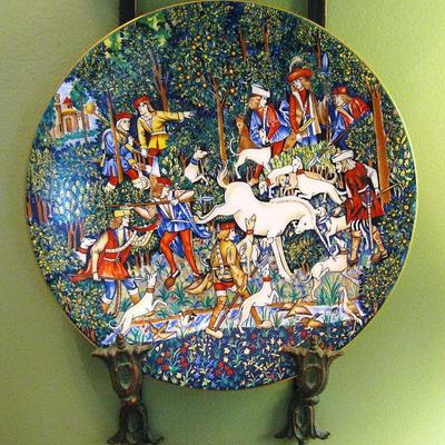 Robert Haviland and C. Parlon, Transfer Print on Porcelain Hunt of the Unicorn Tapestry / Plates Set with Holder