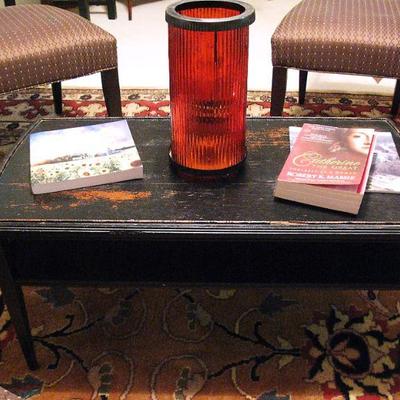 Rectangular Wood Coffee Table in Black with Gilded