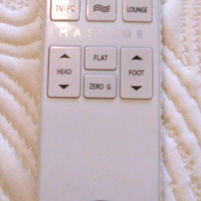 White Milk Wash Four Poster Queen with Sealy Posturepedic Adjustable Frame Mattress (Very Nice)