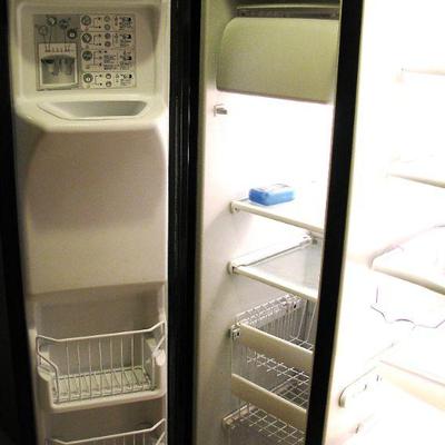 Kenmore Black Side by Side Refrigerator Freezer