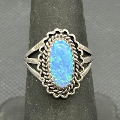 925 Silver Ring w/ Fire Opal, Size 5.5, TW 3g