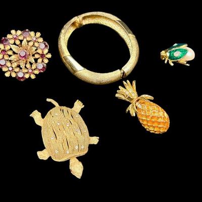 Gold Tone Jewelry lot