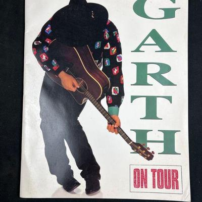1992 Garth Brooks Concert Program