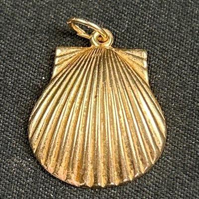 14K Gold Shell pendant