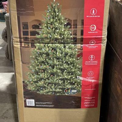 7'5 Christmas tree from Lowe's