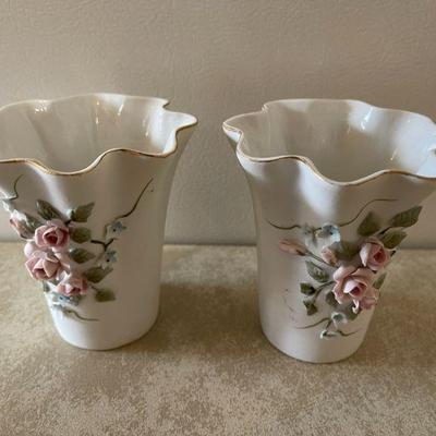 Lefton vases