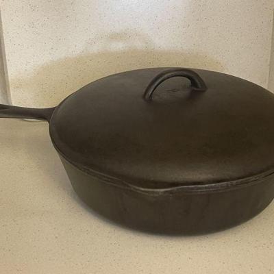 Cast Iron dutch oven