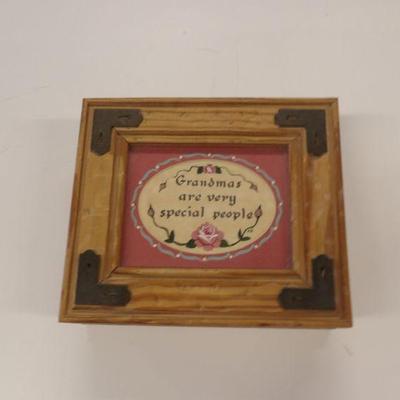 Needle Work Jewlery Box 