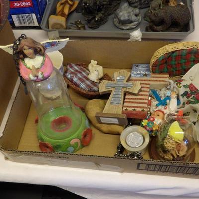 Figurines Box Lot