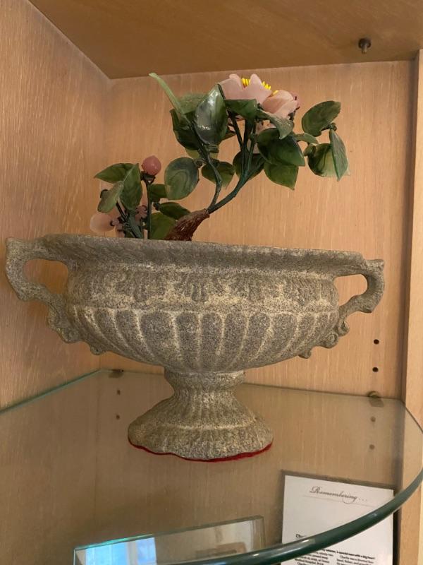 McKenzie Estate Sales & Auctions (Greenbriar Woodlands Toms River NJ