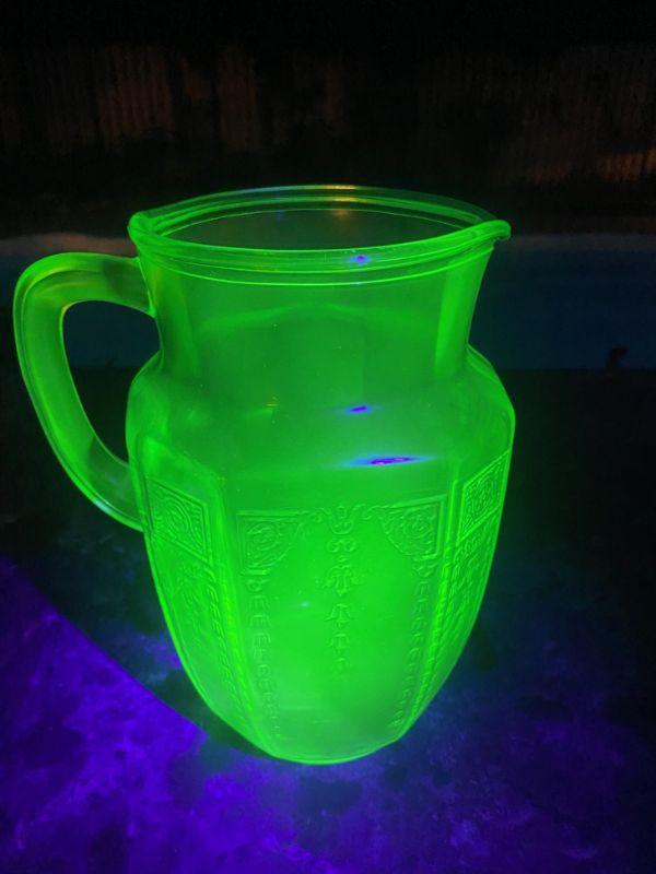 Willow Tree Estate Sales in Four Seasons Smithville