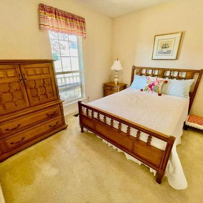 Lot 015-BR2: Bedroom 2 Vignette

Features: 
â€¢	Vintage bedroom set by Sumter Cabinet Co. in Sumter, SC
o	Double (Full) bed frame with...