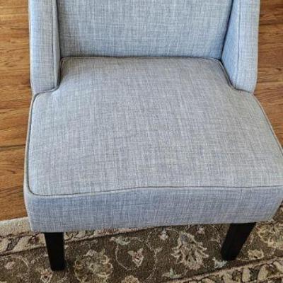 Accent chair
$125