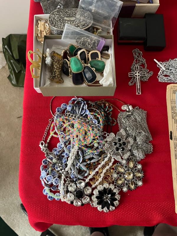 50 OFF SUNDAY!!! WALLS AND ALL SOUTH NASHVILLE ESTATE SALE