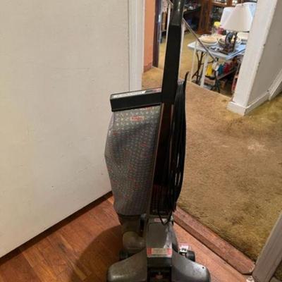Working Powerful Kirby Heritage II Vacuum
see next pic for included accessories and supplies