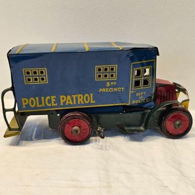https://www.auctionninja.com/stress-free-estate-services-llc/sales/details/timeless-antique-toys-sport-memorabilia-and-collectibles-aucti...