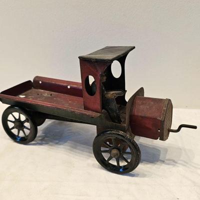 https://www.auctionninja.com/stress-free-estate-services-llc/sales/details/timeless-antique-toys-sport-memorabilia-and-collectibles-aucti...