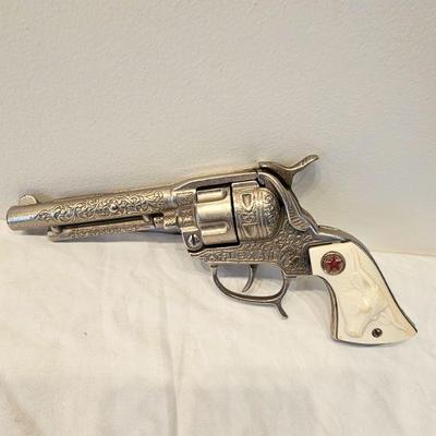 https://www.auctionninja.com/stress-free-estate-services-llc/sales/details/timeless-antique-toys-sport-memorabilia-and-collectibles-aucti...