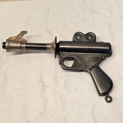 https://www.auctionninja.com/stress-free-estate-services-llc/sales/details/timeless-antique-toys-sport-memorabilia-and-collectibles-aucti...