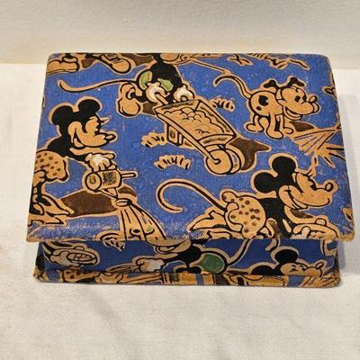 https://www.auctionninja.com/stress-free-estate-services-llc/sales/details/timeless-antique-toys-sport-memorabilia-and-collectibles-aucti...