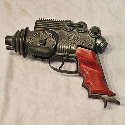 https://www.auctionninja.com/stress-free-estate-services-llc/sales/details/timeless-antique-toys-sport-memorabilia-and-collectibles-aucti...