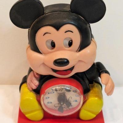 https://www.auctionninja.com/stress-free-estate-services-llc/sales/details/timeless-antique-toys-sport-memorabilia-and-collectibles-aucti...
