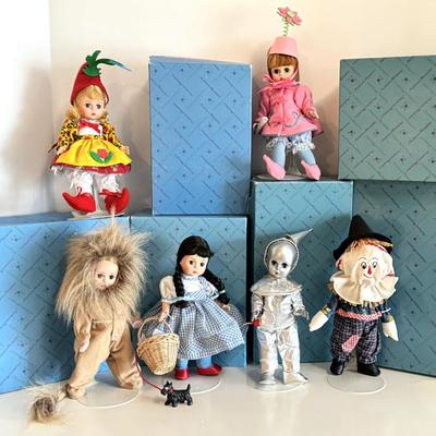 Collectible Madame Alexander Wizard of Oz Dolls, each measuring about 8 inches 

Includes; Dorothy, Tin Man, Lion, Scarecrow, Munchkin...